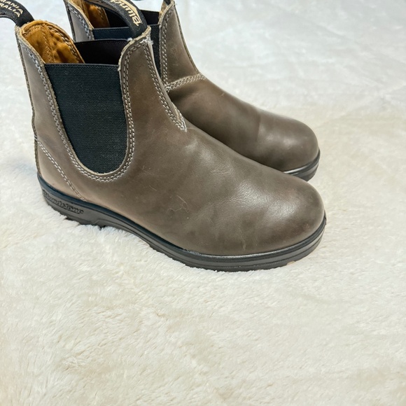 Blundstone Boots - Picture 1 of 2